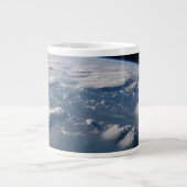 南ボルネオに地球の雷頭状雲。 ジャンボコーヒーマグカップ (正面)