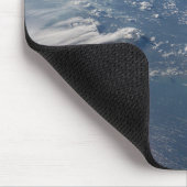 南ボルネオに地球の雷頭状雲。 マウスパッド (コーナー)