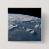 南ボルネオに地球の雷頭状雲。 缶バッジ (正面)