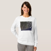 南南西吹に向かって複数の羽毛 Tシャツ (正面フル)