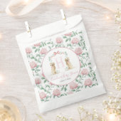 南名門私立校風のピンクの女の子の犬の赤ちゃんシャワー フェイバーバッグ (クリップ留めされた状態)