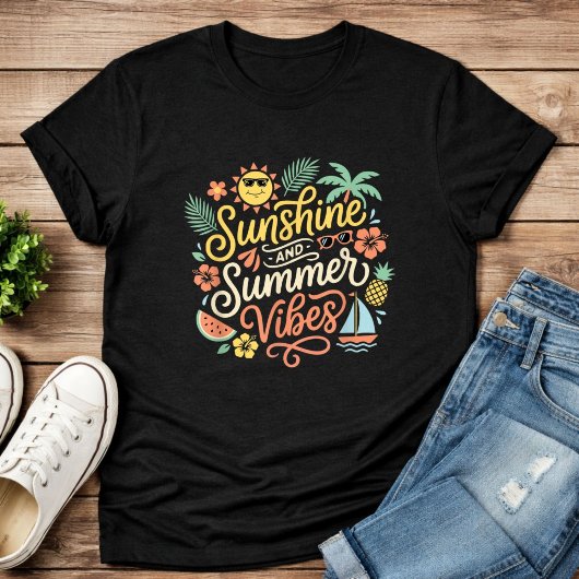 南国のビーチの陽気と夏の雰囲気 Tシャツ