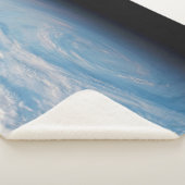 南太平洋上空の円形の雲の形成海。 シェルパブランケット (3/4)