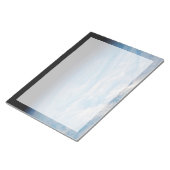 南太平洋上空の円形の雲の形成海。 ノートパッド (アングル)