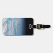 南太平洋上空の円形の雲の形成海。 ラゲッジタグ (正面横)