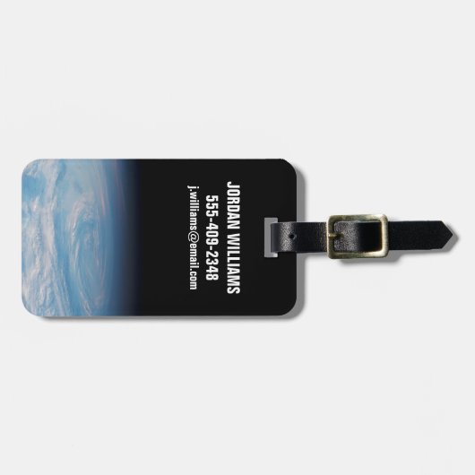 南太平洋上空の円形の雲の形成海。 ラゲッジタグ (正面横)