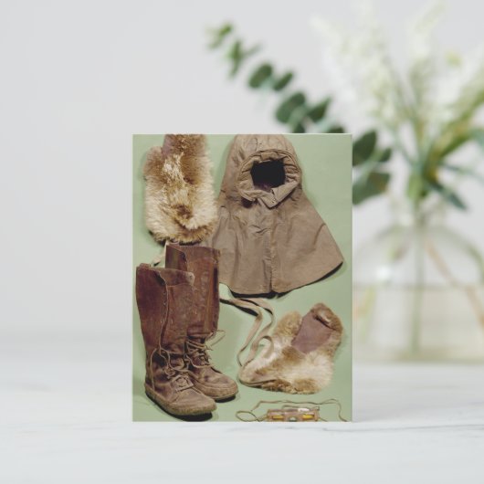 南極で使われるスコットの衣服 ポストカード (スタンド正面)