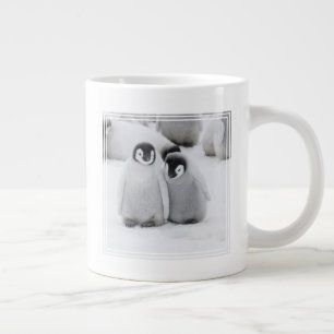 南極の氷上のコウテイペンギンのヒナ ジャンボコーヒーマグカップ