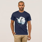南極ペンギンエンブレム - 極地探検家のデザイン Tシャツ (正面フル)
