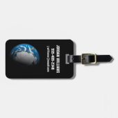 南極上空でシミュレートされた雲を示す全地球 ラゲッジタグ (正面横)