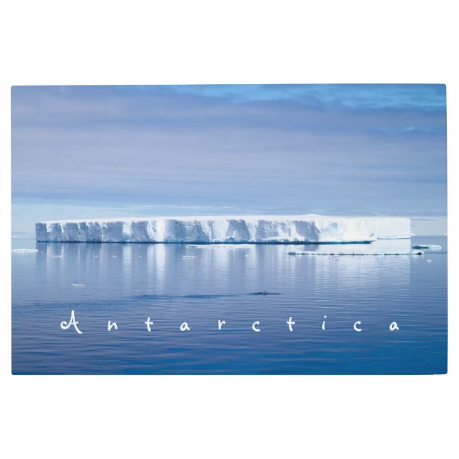 南極氷山の風景の白い文字 メタルプリント (正面)