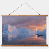 南極12月：アザラシのサンセットリスピート 吊り下げ型タペストリー (正面)