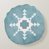 南西の冬のスノーフレークジオメトリックブルー&ホワイト ラウンドクッション (裏面)