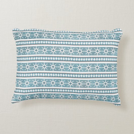 南西の冬の雪と松の木の青 アクセントクッション (裏面)