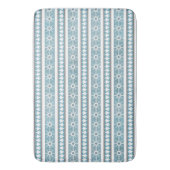 南西ウィンターブルージオメトリックスノーフレークパインズLg バスマット (正面縦)