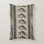 南西デザイントバル踊りココペリ アクセントクッション (正面(垂直))