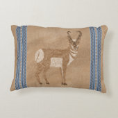 南西プロンコーンスタンディングアンテロープブルー縁ど アクセントクッション (裏面)