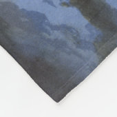 南軍の内戦時の旗艦が炎に包まれてアメリカ国旗が燃える フリースブランケット (角)