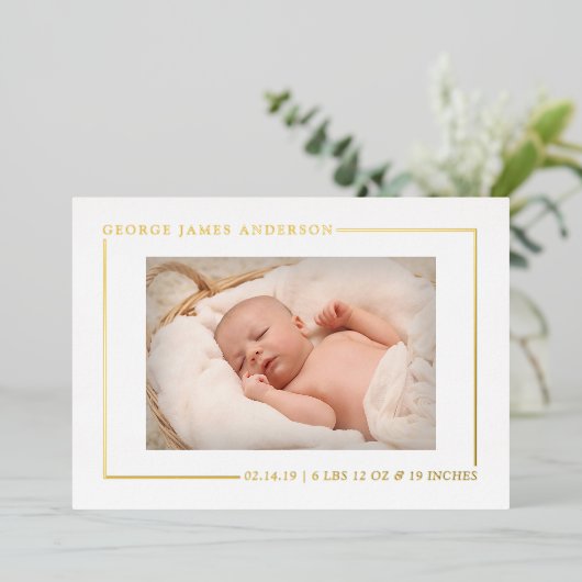 単にシックなホイ実在ル写真の誕生のお知らせ 箔招待状 (立ち正面)