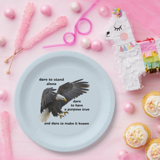 単独で立つ挑戦アメリカの白頭鷲の版 ペーパープレート (パーティー)