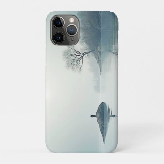 単独で霧のデザイン Case-Mate iPhoneケース (裏)