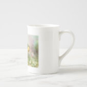 単独黄色いケシ ボーンチャイナマグカップ (右)