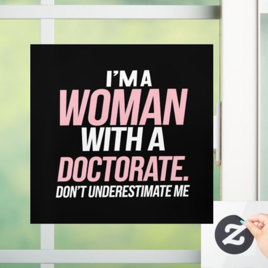 博士号を取得したおもしろい女性 ウィンドウサイン (ホーム)