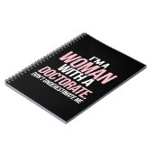 博士号を取得したおもしろい女性 ノートブック (左側)