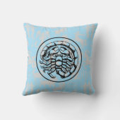 〔占星術の〕十二宮図パターンZ02 -蠍座.w LブルーBG クッション (裏面)