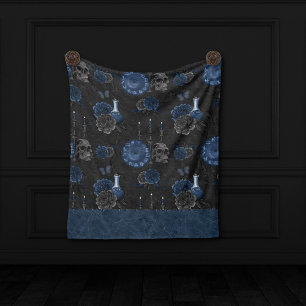 〔占星術の〕十二宮図魔法  ダークネイビーブルーゴシックスカルバラ フリースブランケット