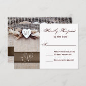 印刷された素朴BurlapハートイニシャルウェディングRSVP 出欠カード (正面/裏面)