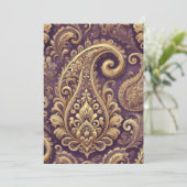 印刷可能な紫および金ゴールドビクトリアンペイズリーパターン 招待状 (スタンド正面)