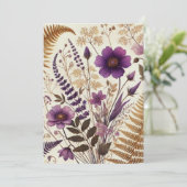 印刷可能な紫と金ゴールドボホワイルドフラワーズとシダ 招待状 (スタンド正面)