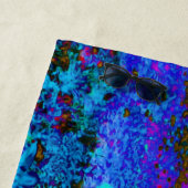 印象派のダークブルーとレッドガーデンの風景 ビーチタオル (インサイチュ)