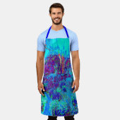 印象派サイケデリックのブルーガーデン風景 エプロン (着用した状態)