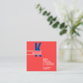 印象的なはっきりしたコーラルモノグラム名刺 スクエア名刺 (スタンド正面)