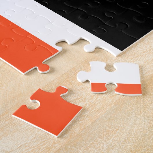 印象的なオレンジ色の蝶と花に黒 ジグソーパズル (側面)