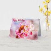 印象的なピンクの桜の花の束春 カード (黄色い花)