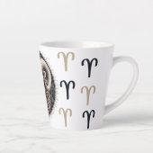 印象的な牡羊座のシンボルアートワーク カフェラテマグ (右)