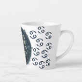 印象的な癌のシンボルのアートワーク カフェラテマグ (右)