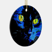 印象的な黄色芸術的Eを持つ黒猫ポートレート セラミックオーナメント (右)