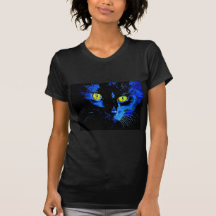 印象的な黄色芸術的Eを持つ黒猫ポートレート Tシャツ