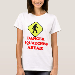 危険が眼前に迫る Tシャツ