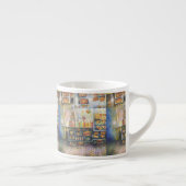 危険なほど近いおもしろい エスプレッソカップ (右)