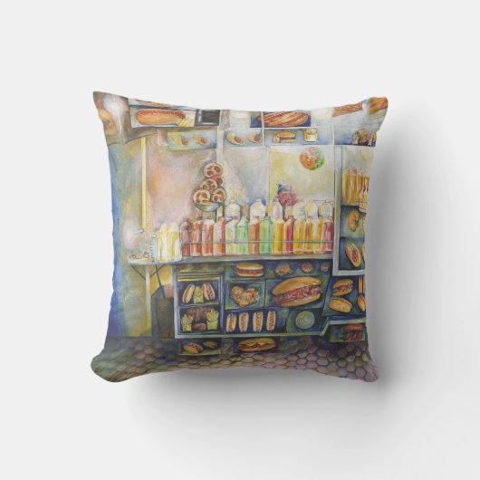 危険なほど近いおもしろい クッション (正面)