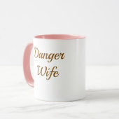 危険な妻の面白いコーヒーマグカップ - 結婚記念日のギフトに マグカップ (正面左)
