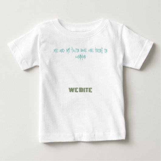 危険な洞察力のあるT型 ベビーTシャツ (正面)