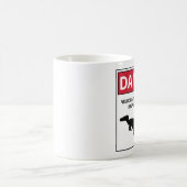 危険の印(猛禽) コーヒーマグカップ (中央)