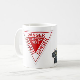 危険の射出座席の印 コーヒーマグカップ
