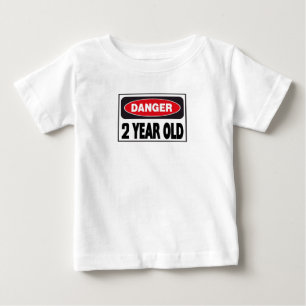 危険の2歳児のTシャツ ベビーTシャツ